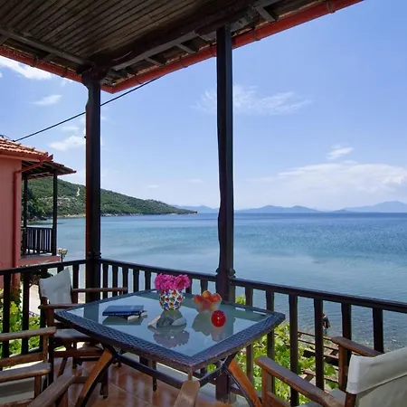 Iro Family Apartments Pelion Лефокастро Экстерьер фото