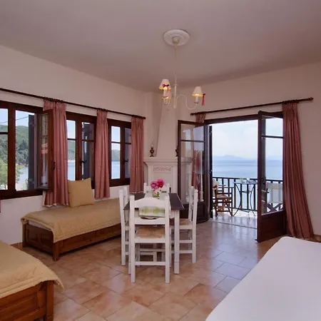 Iro Family Apartments Pelion Лефокастро Экстерьер фото